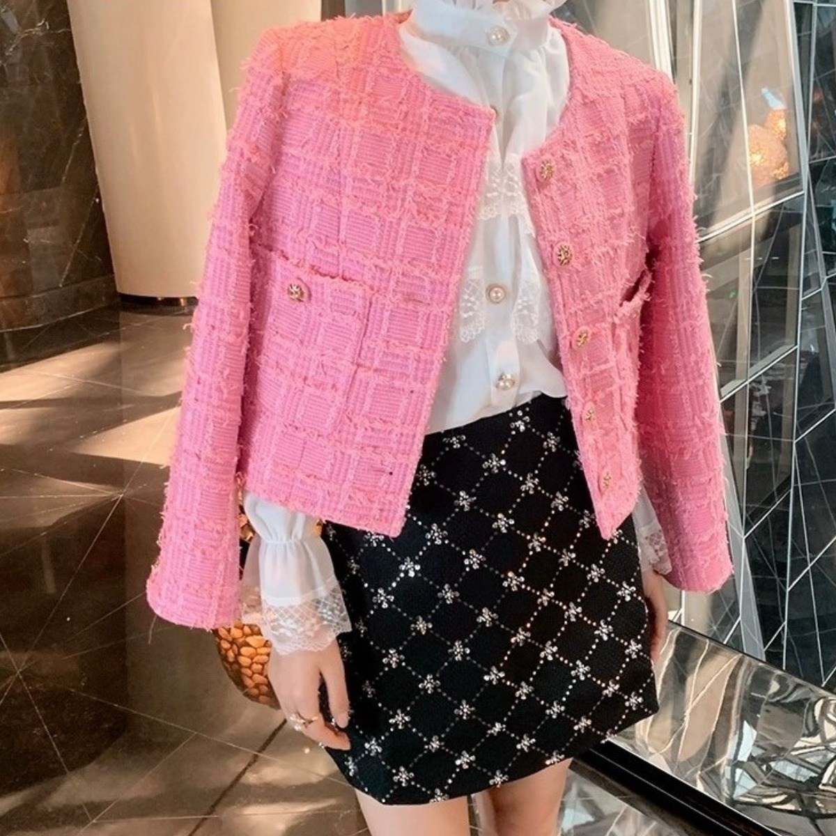 세상예쁜 격자 부클 트위드자켓 핑크 격식룩 114,780원