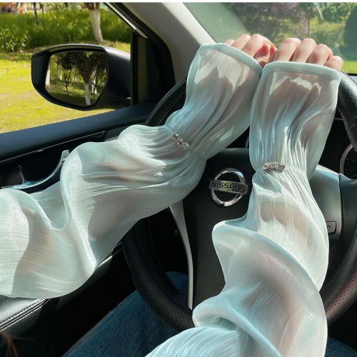 클린찐 헐렁한팔토시 차량용 시원한 운전 레이스 쿨토시 루즈핏 손등형 쿨토시 스킨 여성 골프 러닝 손등 가리개 여름 9,800원