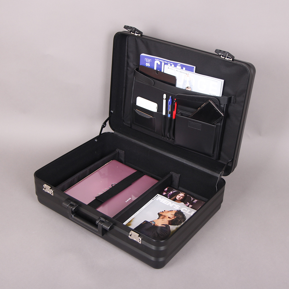 가방몰 GMT8014-200 블랙 24인치 ALL알루미늄케이스 서류가방 노트북수납 알루미늄하드케이스 284,850원