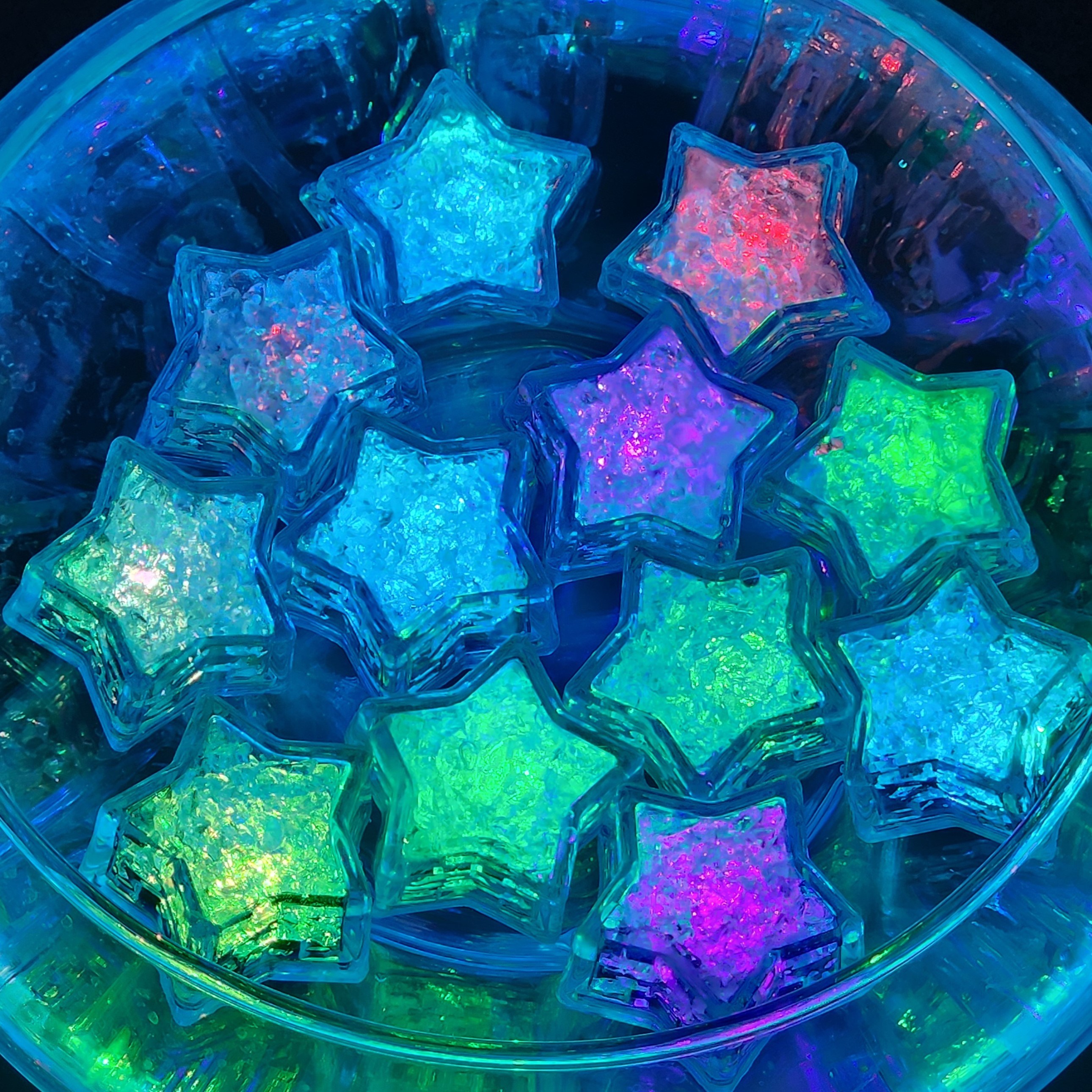 LED 아이스 스타 별조명 목욕놀이 장난감 플로팅 큐브 방수 이벤트 기념일 욕조조명 얼음조명 12개입 1박스 42,000원