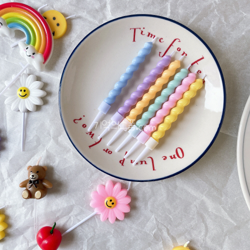 기억의소품 뚱꽈배기초 꽈배기 생일초 8,910원