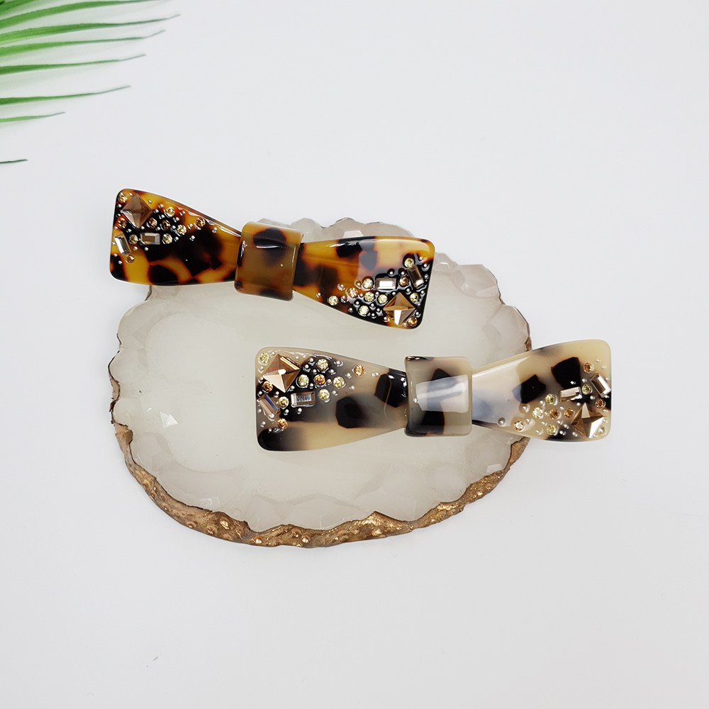 프랑스핀 호피 보우 타이 큐빅 스톤 8 cm 옆머리 자동핀 12,600원