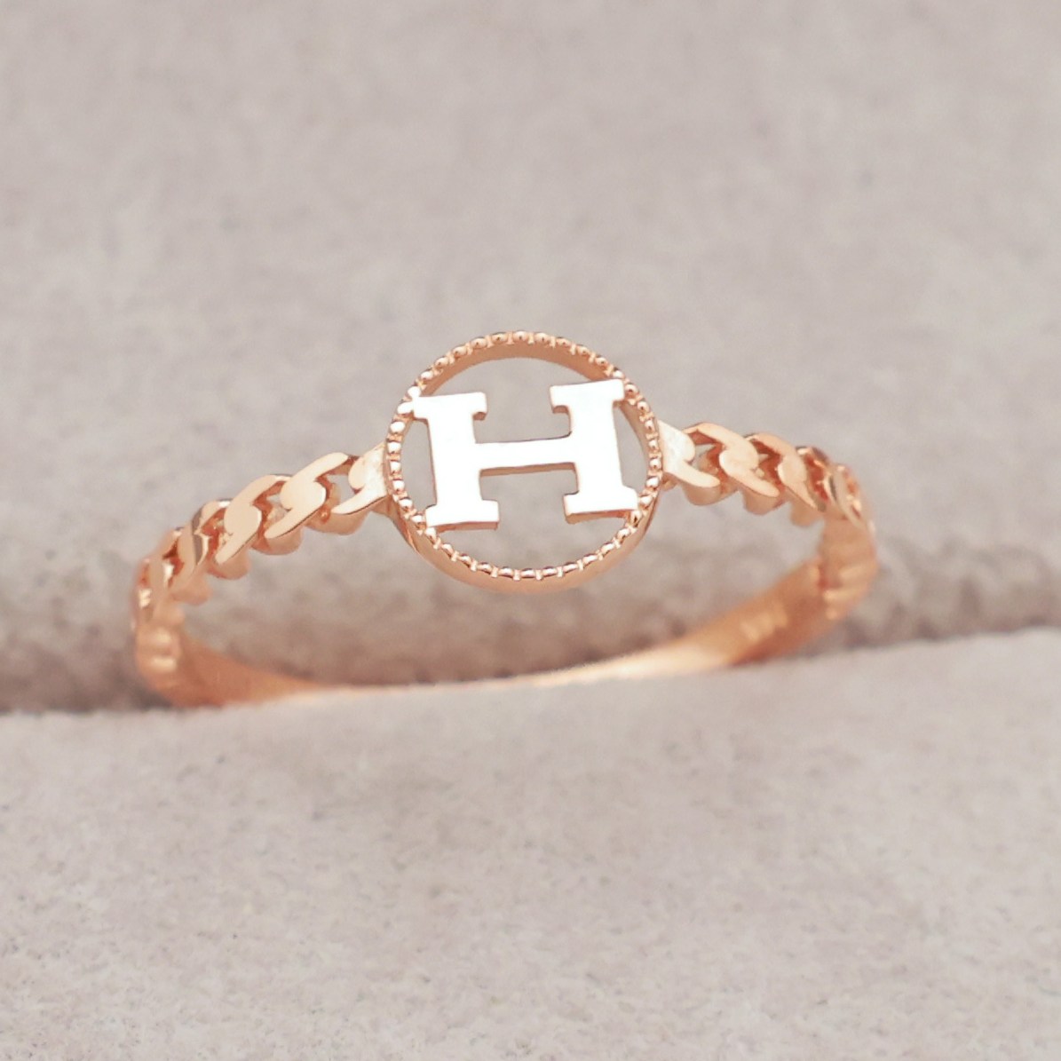 14k 18k 로즈골드 에이치 H 반지 컷팅 꼬임 체인 모녀 우정 행운 패션 심플 데일리 선물 레이어드(R328) 244,000원