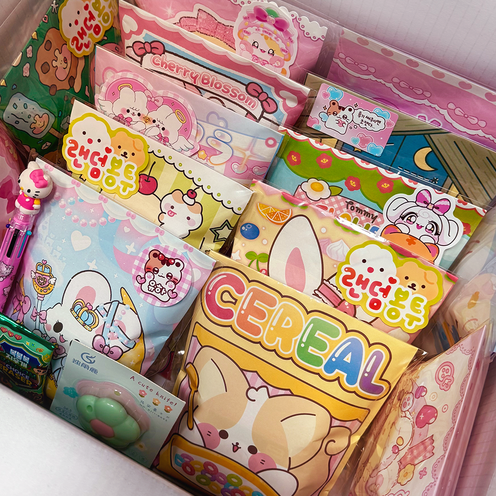 [유하랜박] 3배 다꾸 스티커 랜덤박스 도무송 인스 떡메모지 랩핑지 포장용품 선물세트 10,000원