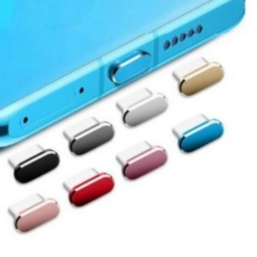 핫데이썸 C타입 충전 단자 보호캡 9,000원