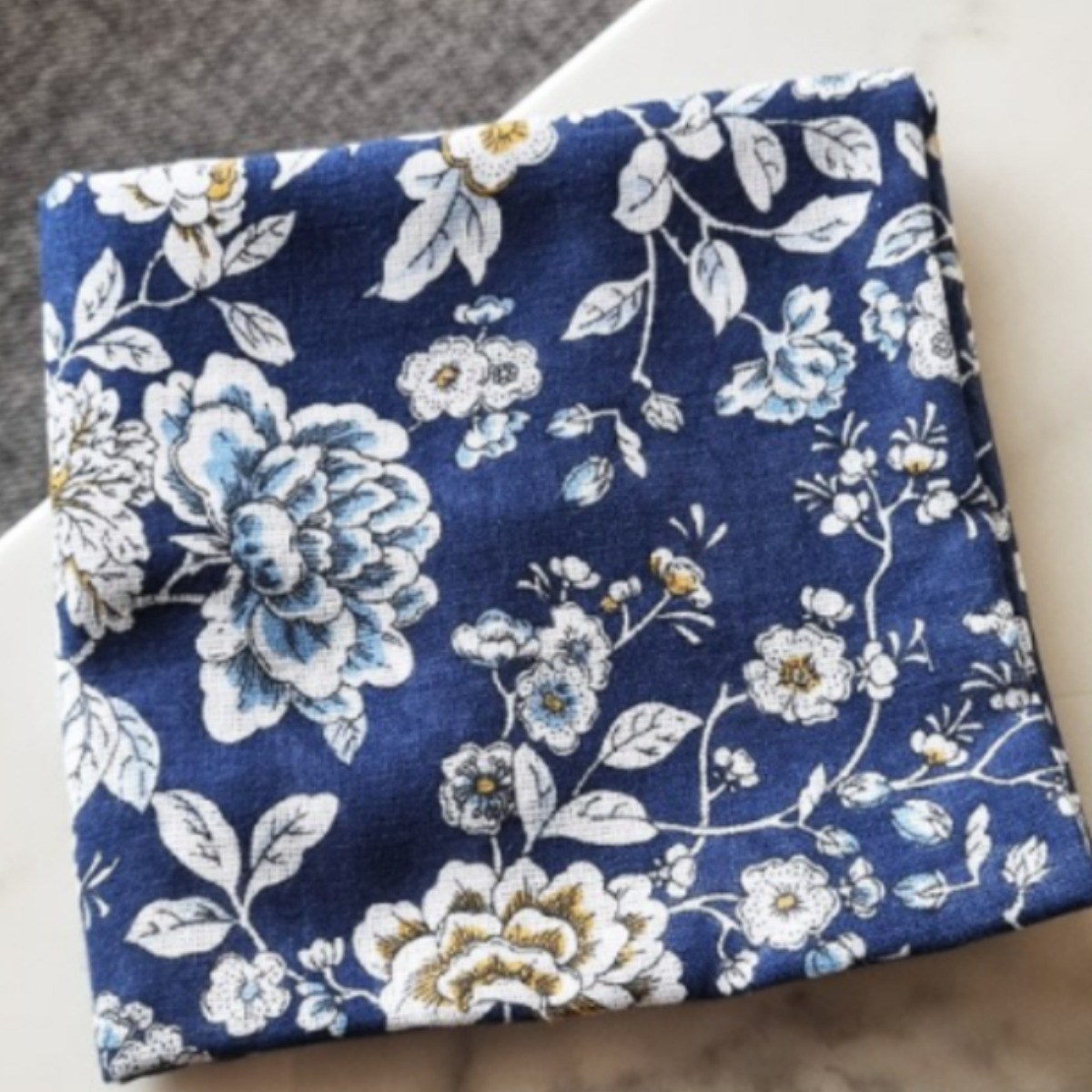 온리 아사면손수건 순면 손수건 여성 예쁜 부드러운 땀 목 꽃무늬 손수건스카프 23,500원