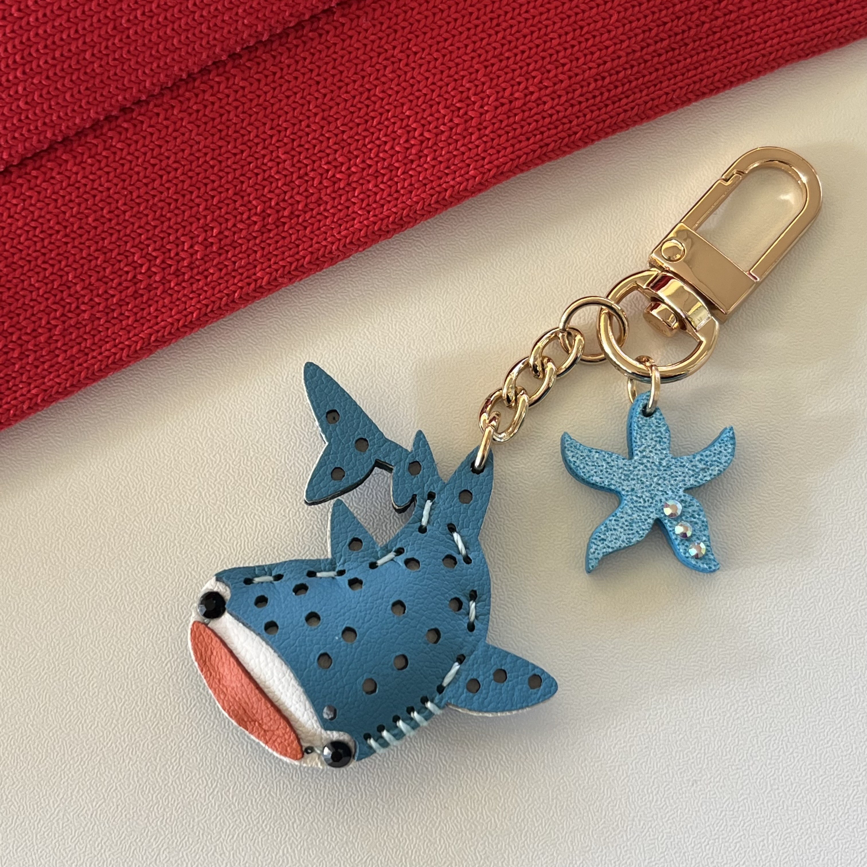 핸드메이드 가죽키링 가장 큰 동물 고래상어 해양동물 키홀더 15,800원