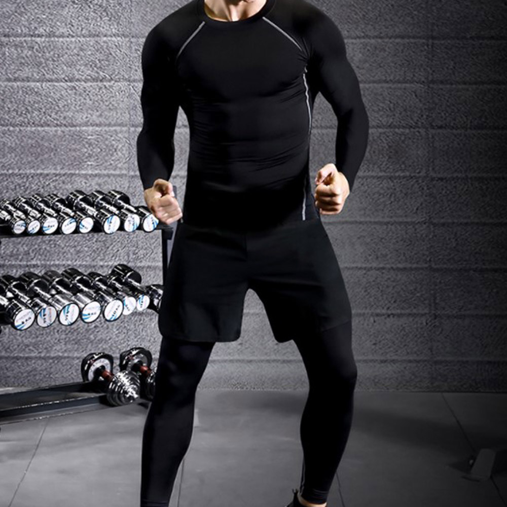 남성 헬스 트레이닝복 3종세트 스포츠 상의1P 타이즈1P 반바지1P 기능성 운동복 드라이핏 소재 홈트 러닝 조깅라이딩 스포츠 활동을 위한 전신 운동 세트 CW마르스 21,900원