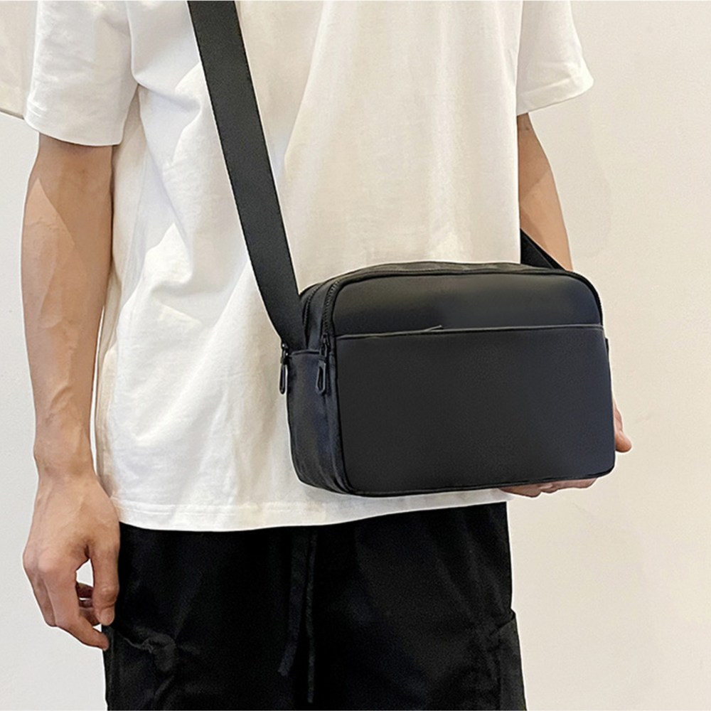 제로아 남녀공용 여행용 멀티포켓 숄더 크로스백 18,990원