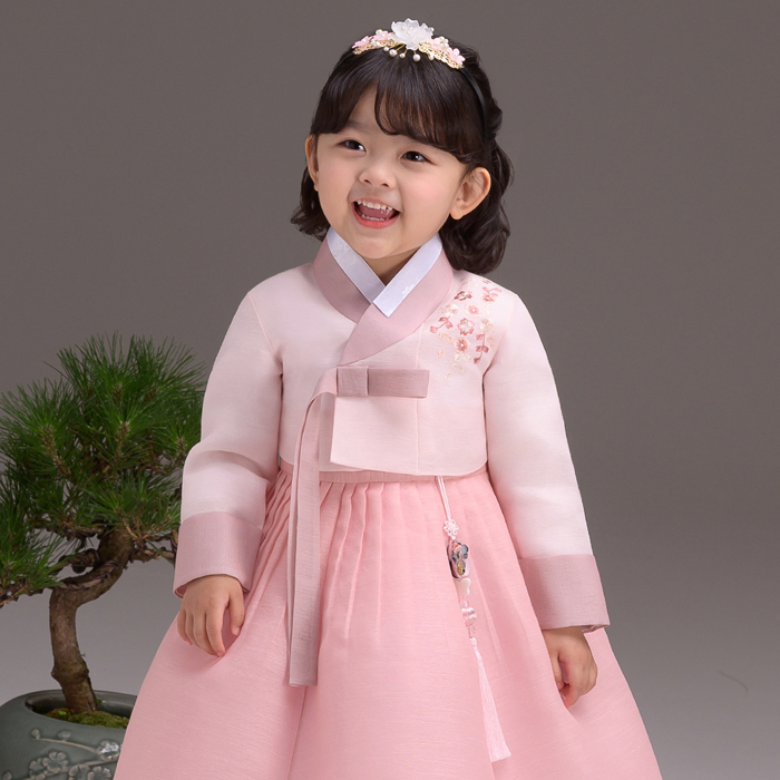 더예한복 여아용 386 설아꽃비 한복세트 39,900원