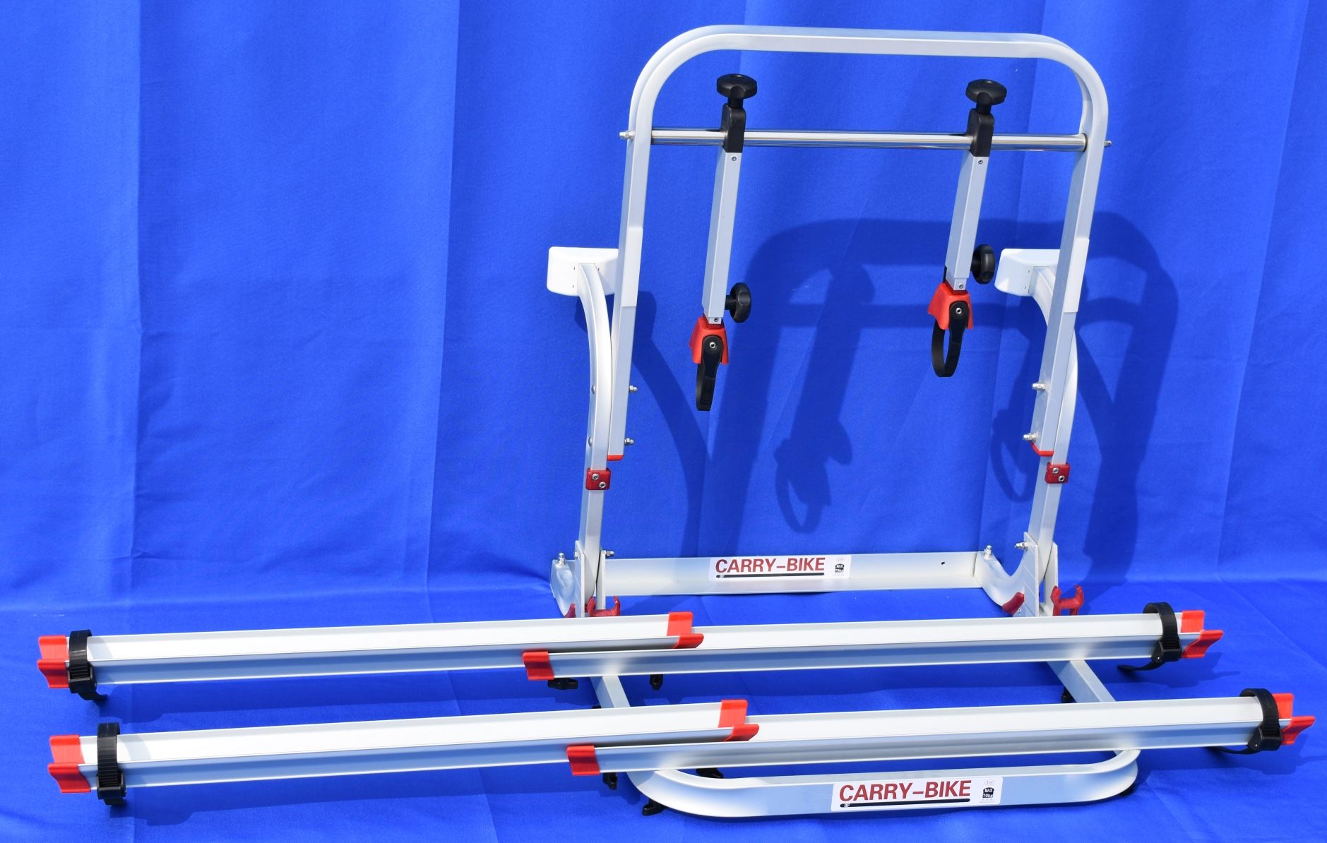 카라반 자전거거치대 후면 흡착식 362,300원