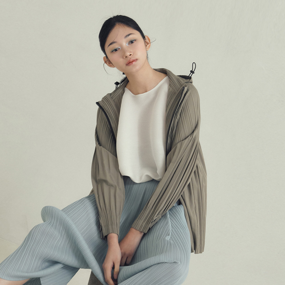 [피네플리츠] 하이넥 후드 점퍼 (3 Color) 250,000원