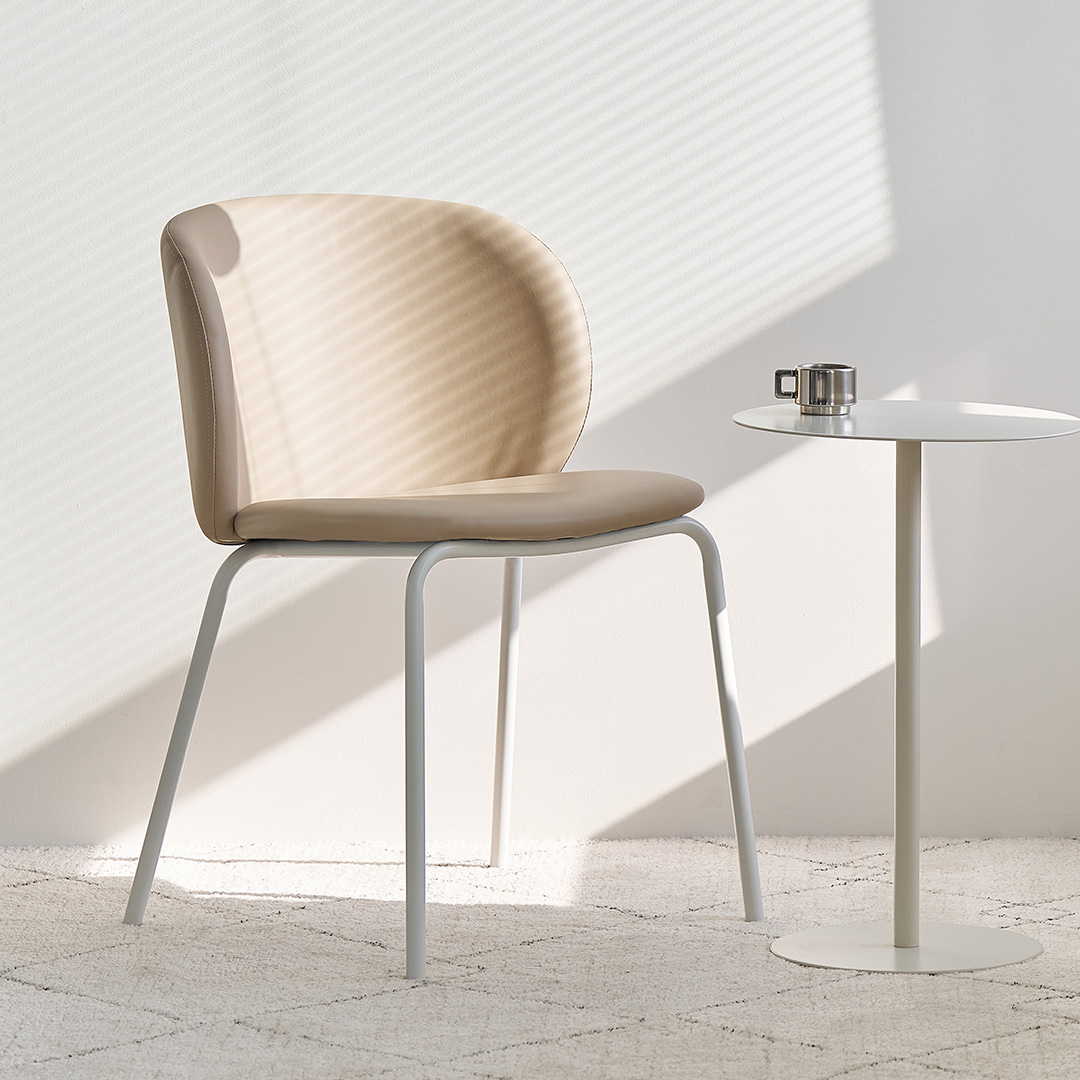 메종드꼼마 프리미엄 레더 스칸딕체어 식탁의자 세트 102,900원