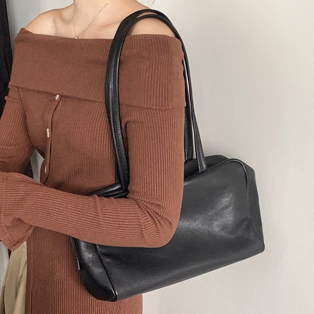 D.I.O 겨울명품신상 최고급 양가죽 바게트백 숄더백 169,000원