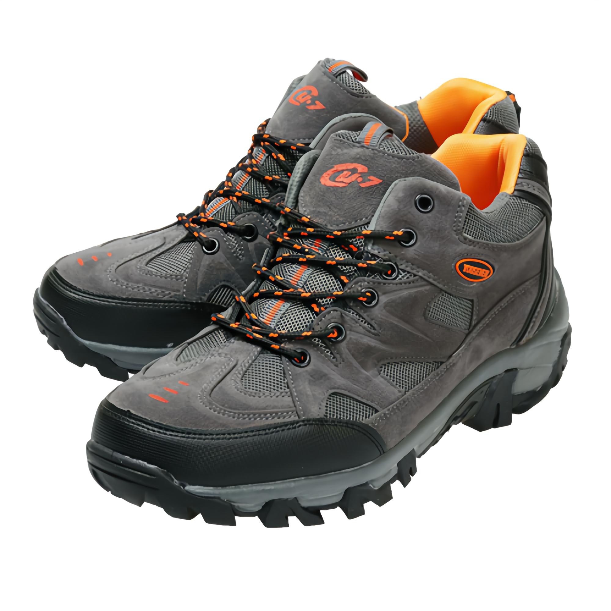 유세븐 남성용 등산화 D002 22,900원