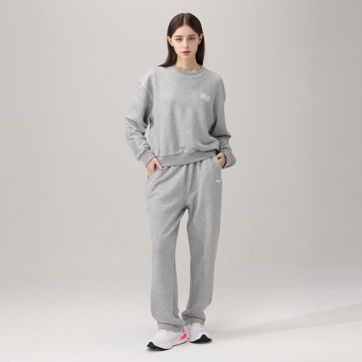 에버라스트 여성 트레이닝 바지 미니쭈리 트랙 팬츠 31,000원