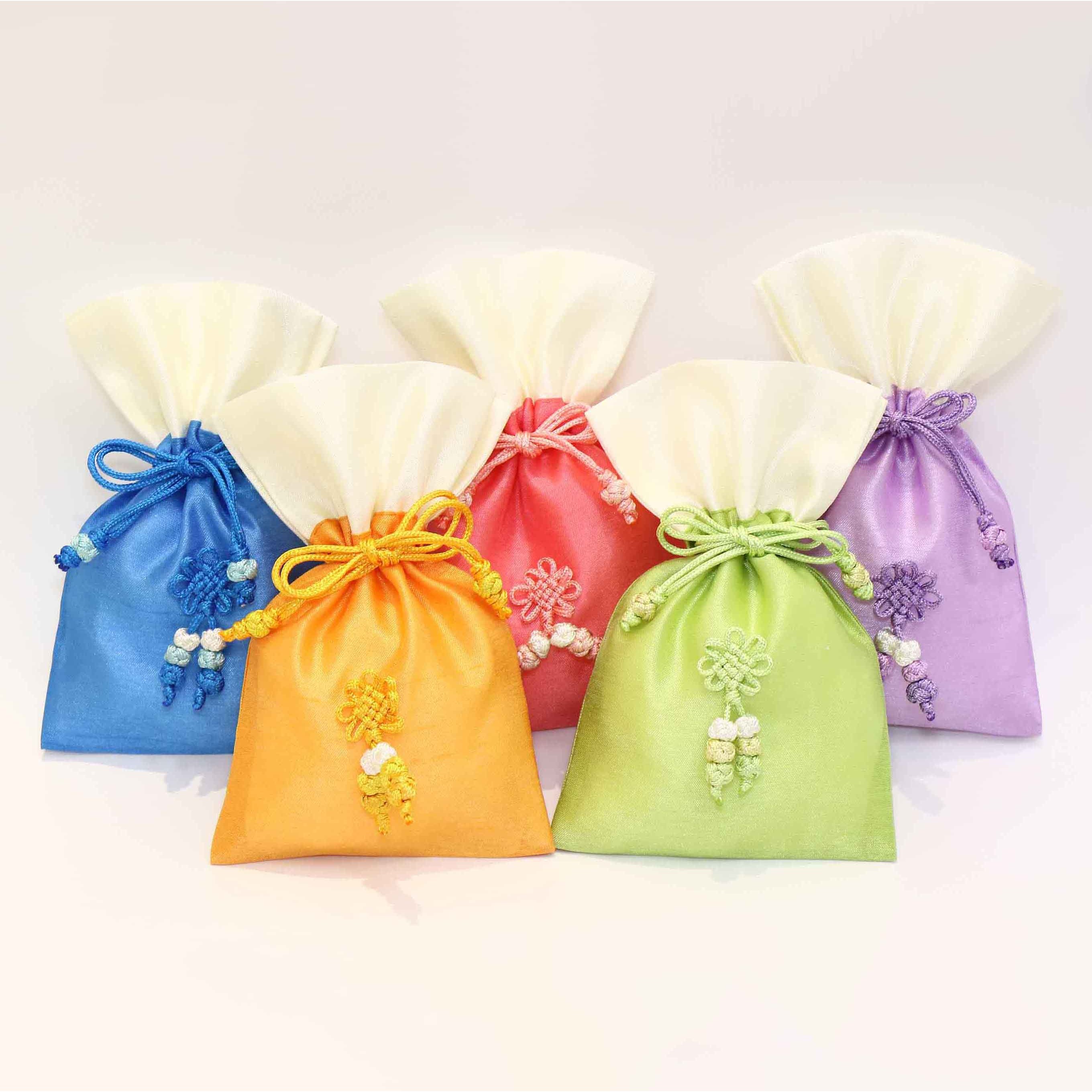 전통 복주머니 83  어린이집 답례품 이벤트행사 선물포장 악세서리 주머니 32,500원