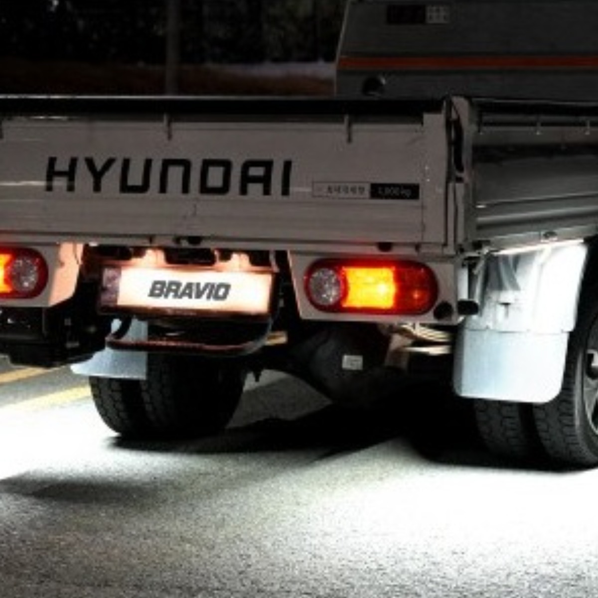 [픽업트럭] 합법 차폭등 LED 인증제품 간편등록 브라비오 뒷바퀴등 타스만/무쏘칸/무쏘스포츠/렉스턴칸/렉스턴스포츠/코란도스포츠/콜로라도/글래디에이터/무쏘EV/F150/, 1개, 70cm 99,000원