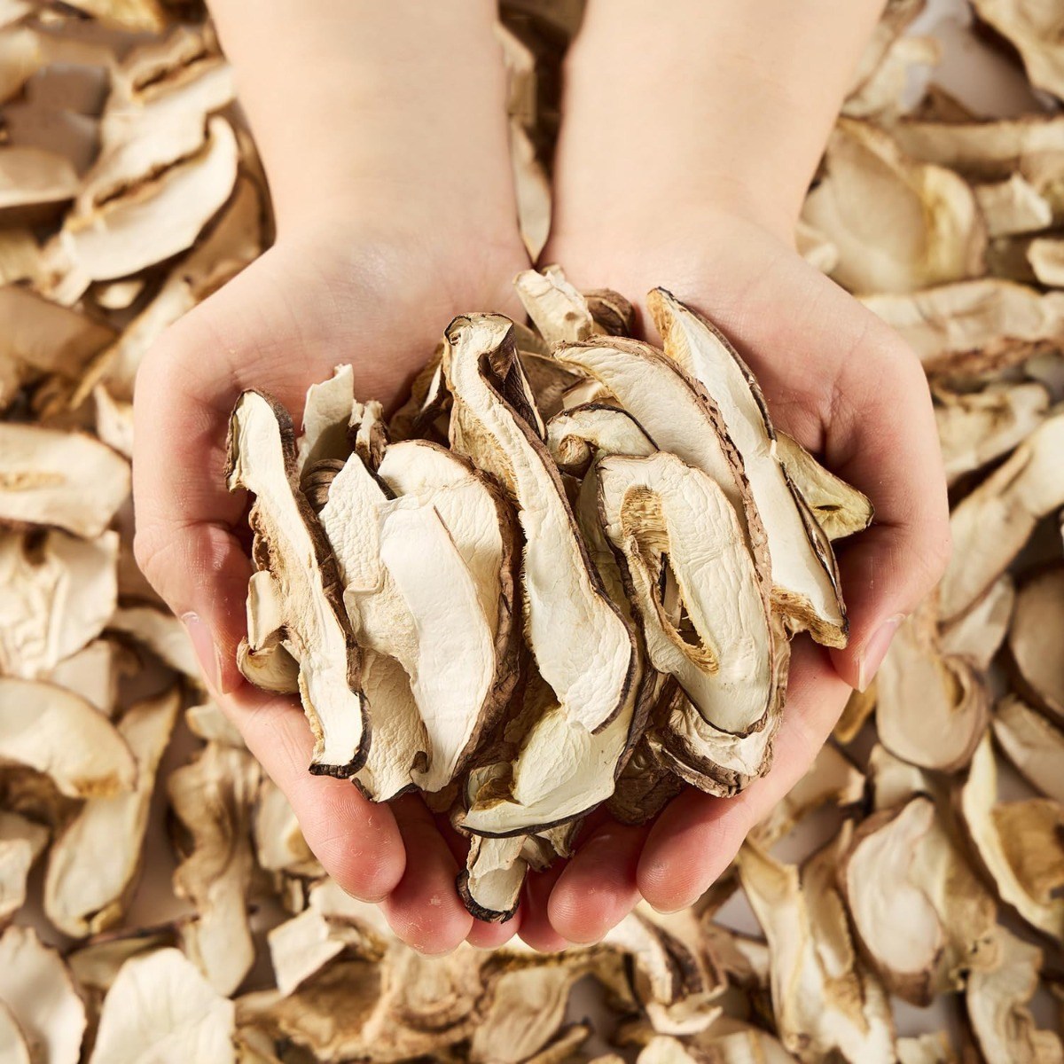 [최상급] 건표고버섯 슬라이스 건조 표고버섯 요리용 표고버섯, 프리미엄 건식 표고버섯 무농약, 1개, 500g 15,000원