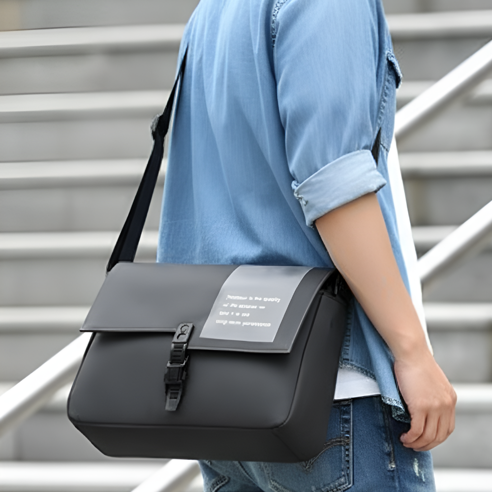 뮤루 남성 세련된 크로스백 메신저백 방수 17,900원