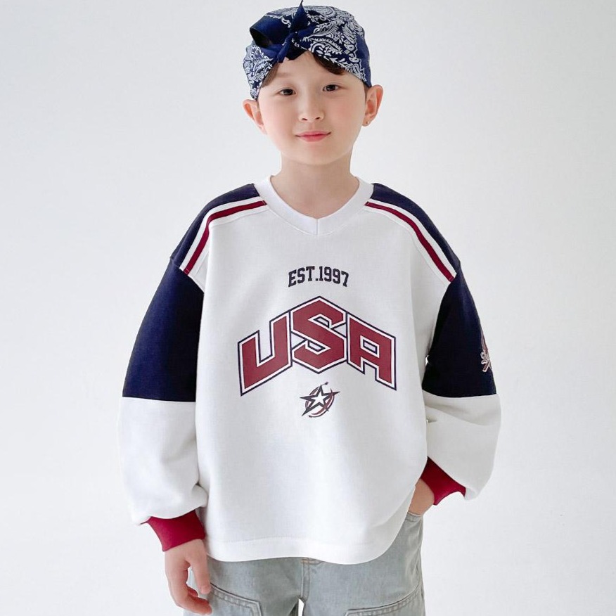 베리클로젯 주니어 아동용 와이케이 브이넥 맨투맨 28,700원