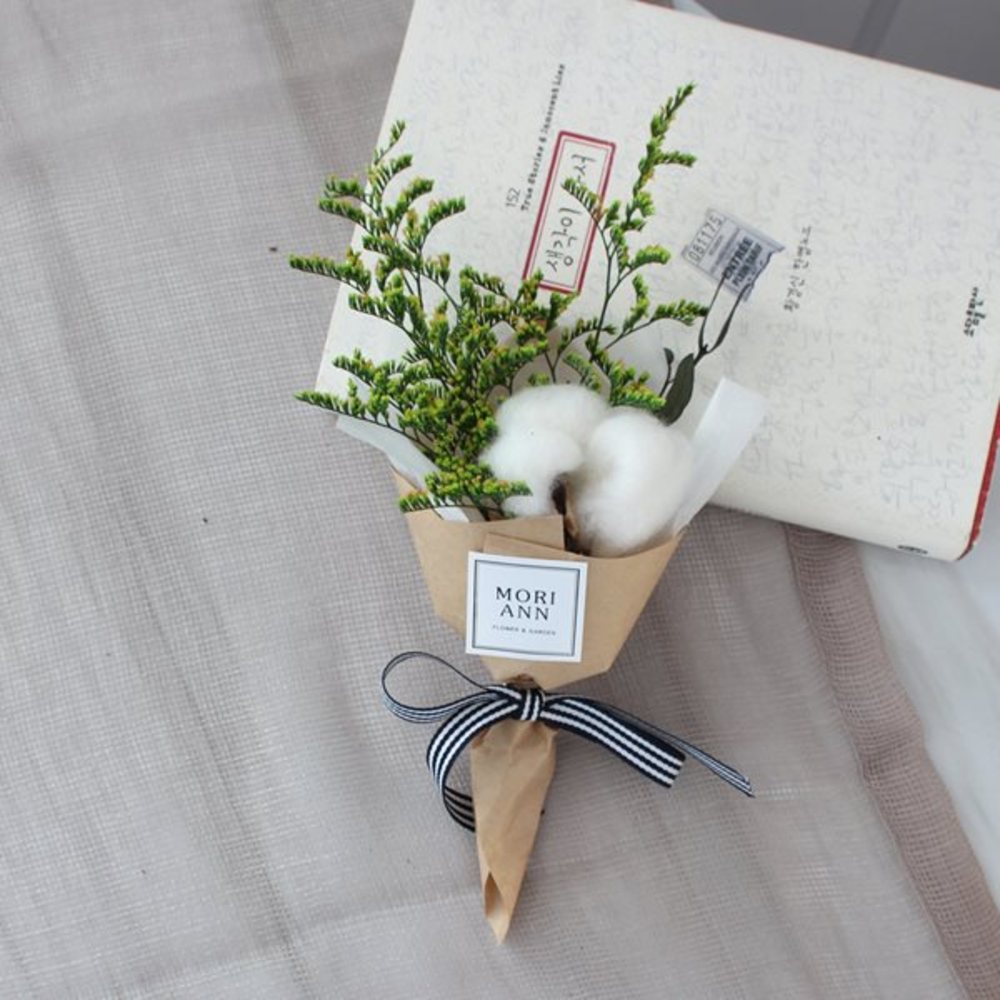 모리앤 생화 설렘 목화 미니꽃다발 7,500원