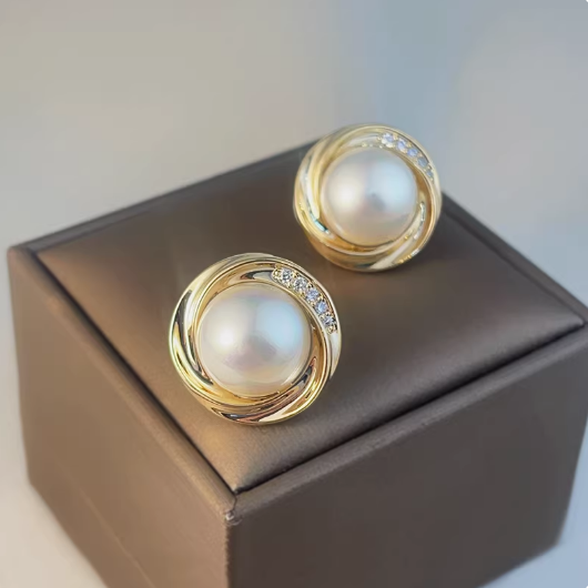 Lunire 자연산 담수 진주 귀걸이  진주 회오리 귀걸이  발암물질이 없고, 퇴색되지 않습니다 77,000원