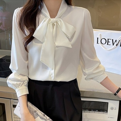 소프트 소재 여성 블라우스 심플 리본 긴팔 오피스룩 35,000원
