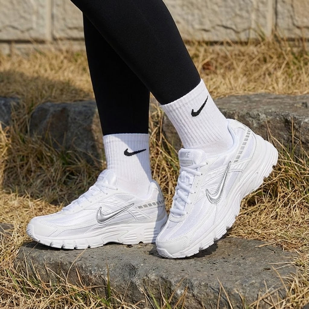 나이키 INWT 이니시에이터 여성 운동화 런닝화 조깅화 헬스화 신발 러닝화 화이트 119,900원