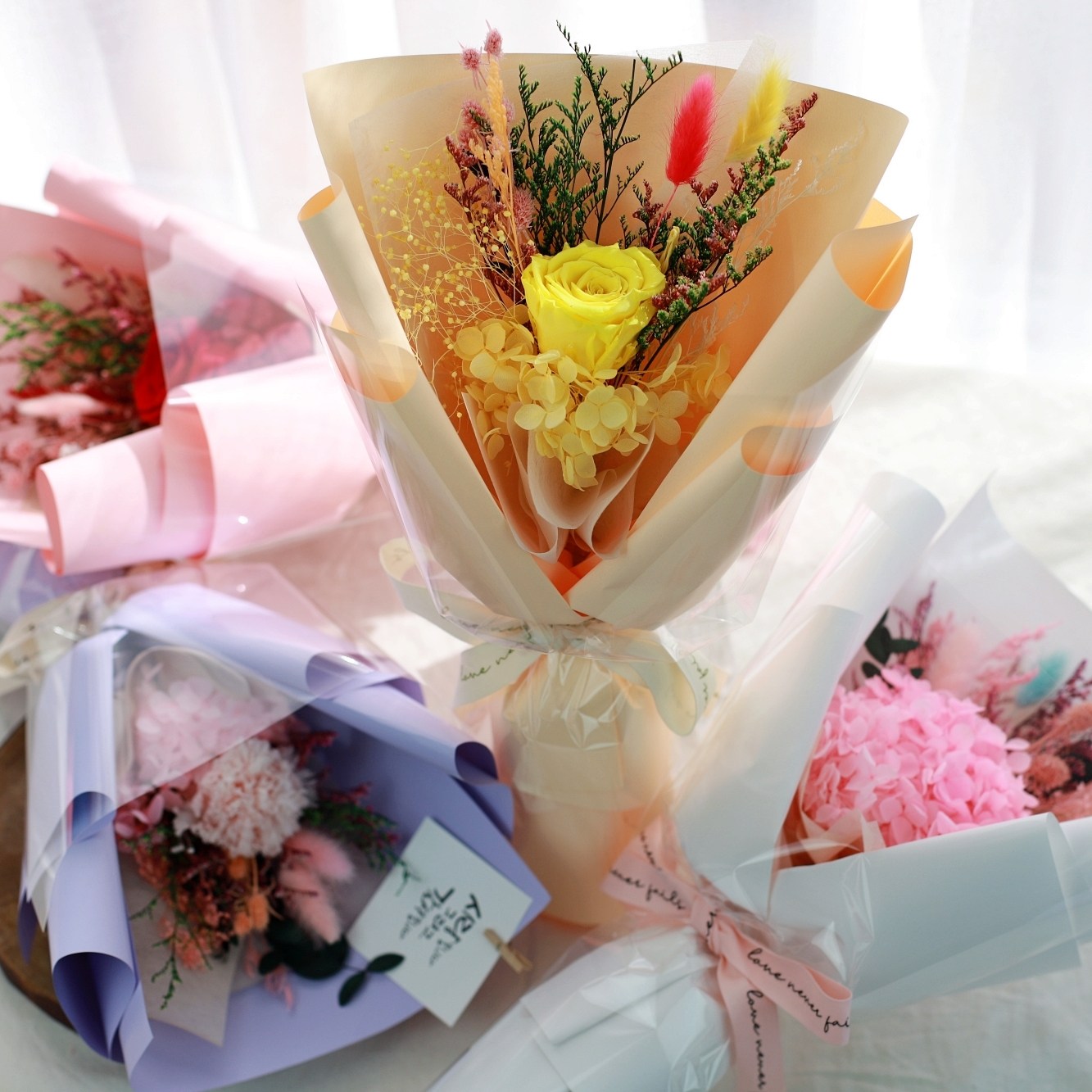 드라이플라워 프리저브드플라워 수국 장미 카네이션 꽃다발 선물 15,800원