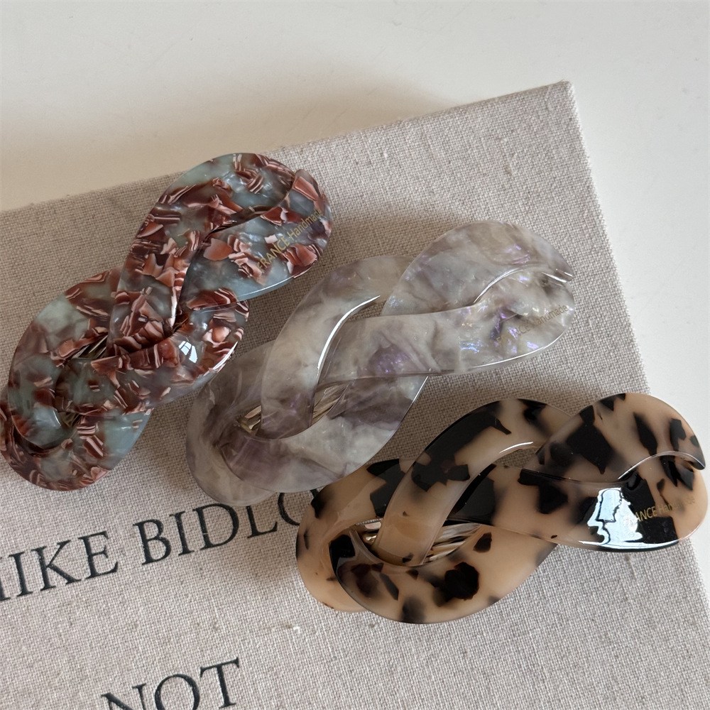 헤어퀸 고급 반묶음 여성 헤어핀 자동핀 머리핀 9cm 14,800원