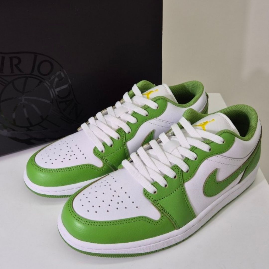 [매장판] 나이키 에어 조던 1 로우 그린 화이트 남성 패션운동화 발편한 스니커즈 107,500원