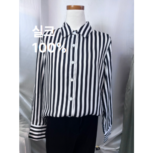 스트라이프 실크셔츠 세련되면서 우아한블라우스 가벼운셔츠 11월 10일 현재고 99,750원