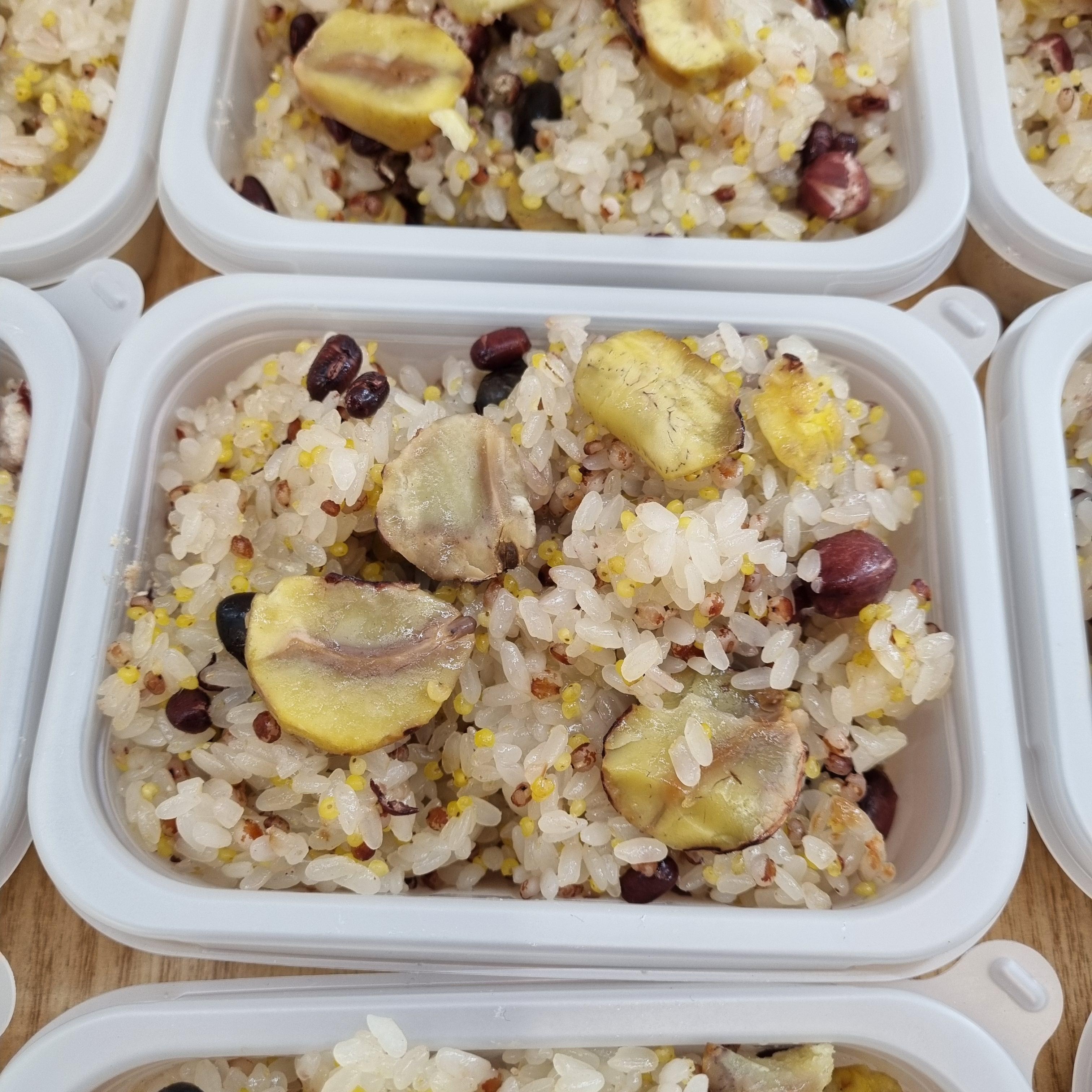 예랑떡집 찰밥 오곡밥 회복식 당뇨식 건강식 저포드맵 다이어트 영양식단 건강한 식사대용 국산찹쌀 무방부제 찰밥250g 10팩, 10팩, 250g 39,900원