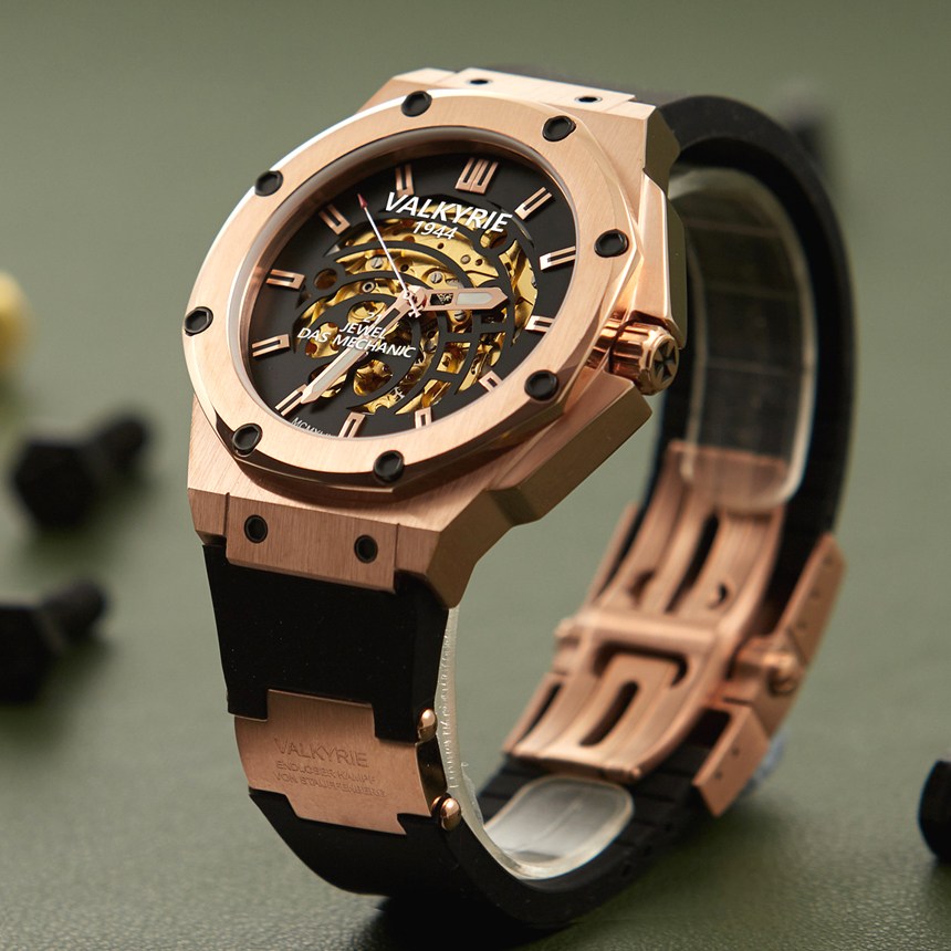 발키리 [신상] 다스 메카닉 VALKYRIE DAS MECHANIC V-7077AG (오토매틱) + 실리콘밴드 + 유리워치와인더 옵션 690,000원