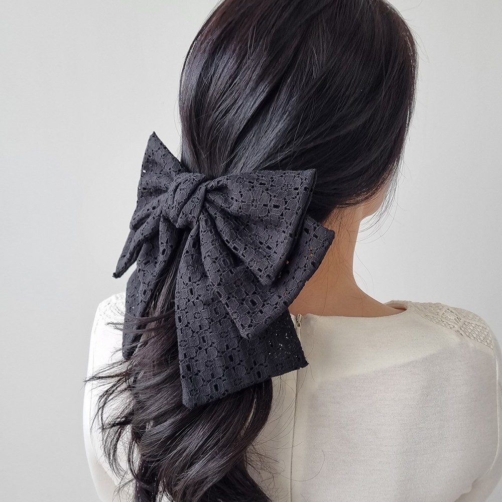 릴리트리 펀칭 레이스 3단 왕리본핀 2color 12,900원