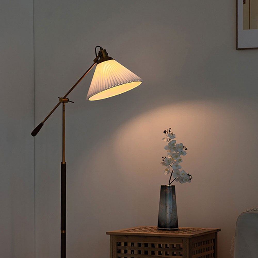 [아토조명] 빈티지우드 장스탠드 엔틱 무드등 쇼파조명, 12W 볼전구+주광색 184,000원