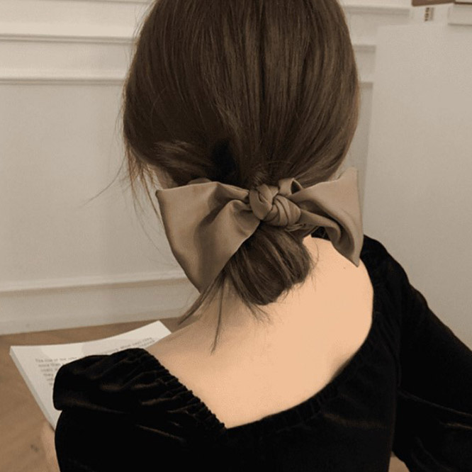 씨오브비 새틴 곱창밴드 리본 머리끈 2,350원