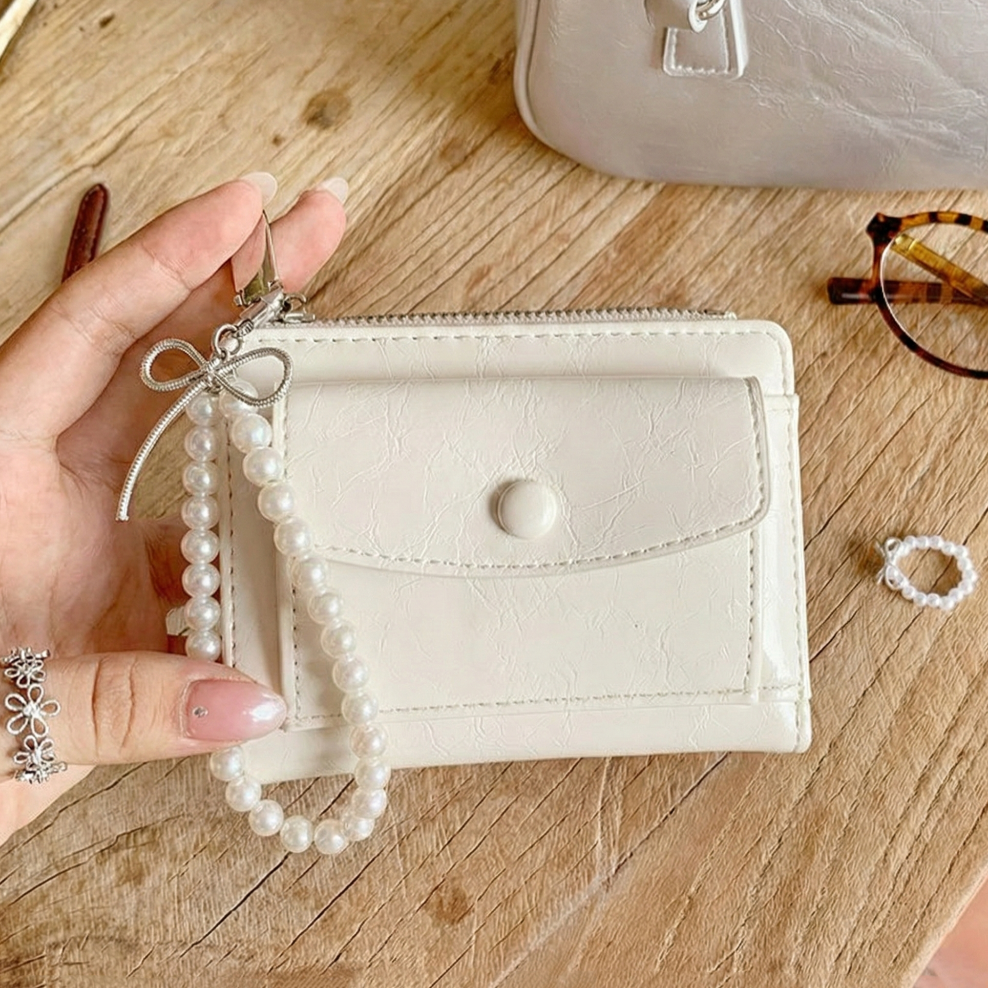 [키링세트] 샤샤벨 심플포켓 반지갑 여성 학생 카드지갑 귀여운 여자 지갑 14,890원