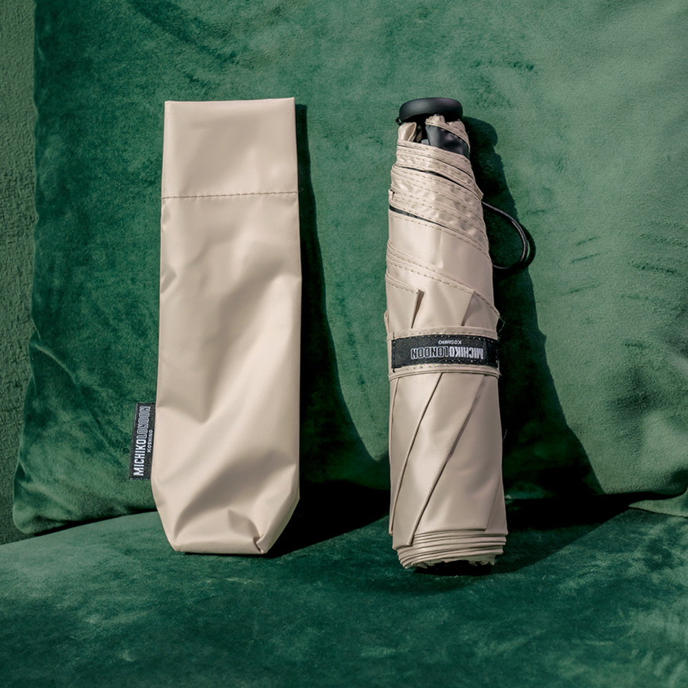 미치코런던 초경량 카본 UV자외선차단 암막 3단우산 양산 15,900원