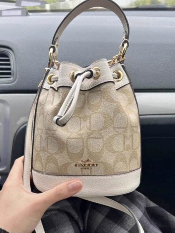 가벼운 여성용 가죽 크로스백 여름 데일리 미니 버킷백 고급스러운 디자인 편안한 착용감 외출용 선물용 핸드백 20대 30대 60,900원