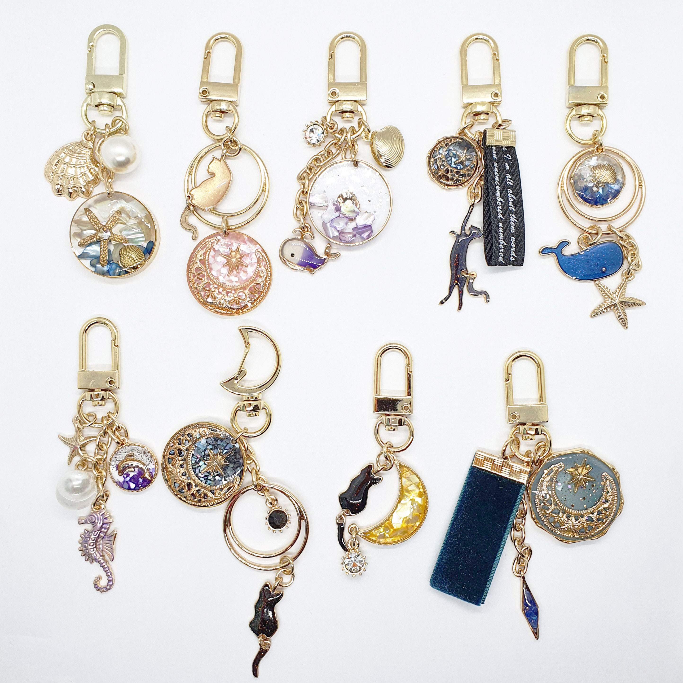 루씨올르 키링모음 에어팟키링 키홀더 버즈 열쇠고리 가방참고리 핸드폰 캐릭터 핸드메이드 수제 레진 선물 기념일 커플 10,900원