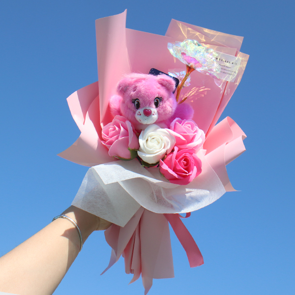 모리앤 조화 케어베어 홀로그램 고리인형꽃다발, 핑크, 1개 18,900원