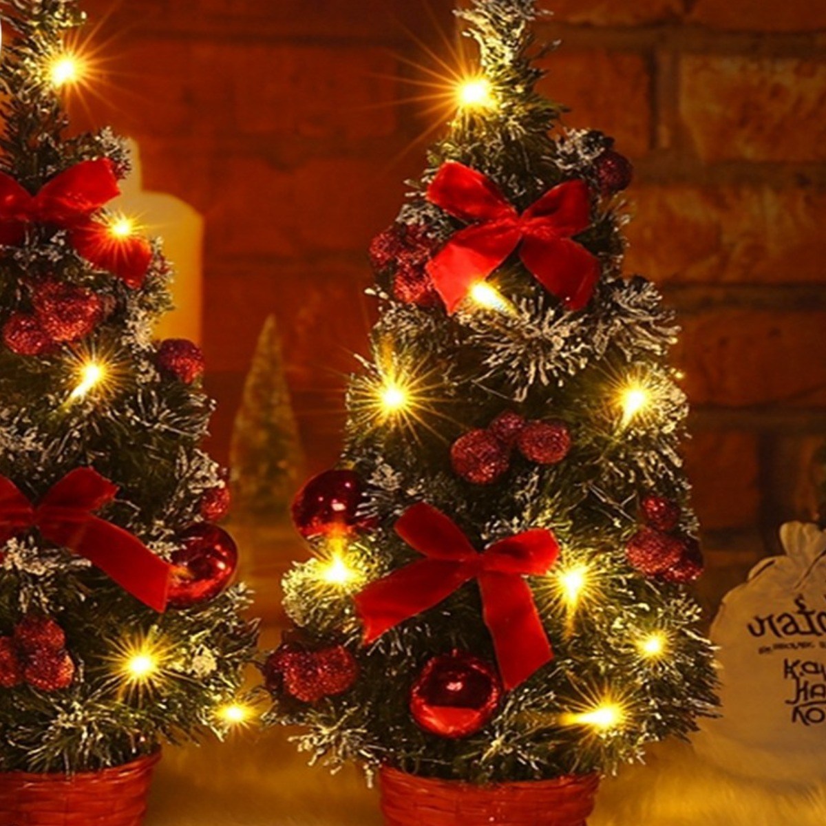 [5시건 당일출고] 1+1 반짝반짝 LED 미니트리 크리스마스 풀셋트 (당일배송), 레드40cm+레드40cm 63,500원