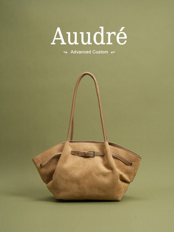 Audre 간결한 복고풍 대용량 숄더백 여성 스타일 2026 신상 가을 겨울 시즌 백화점 통근 토트백 85,300원