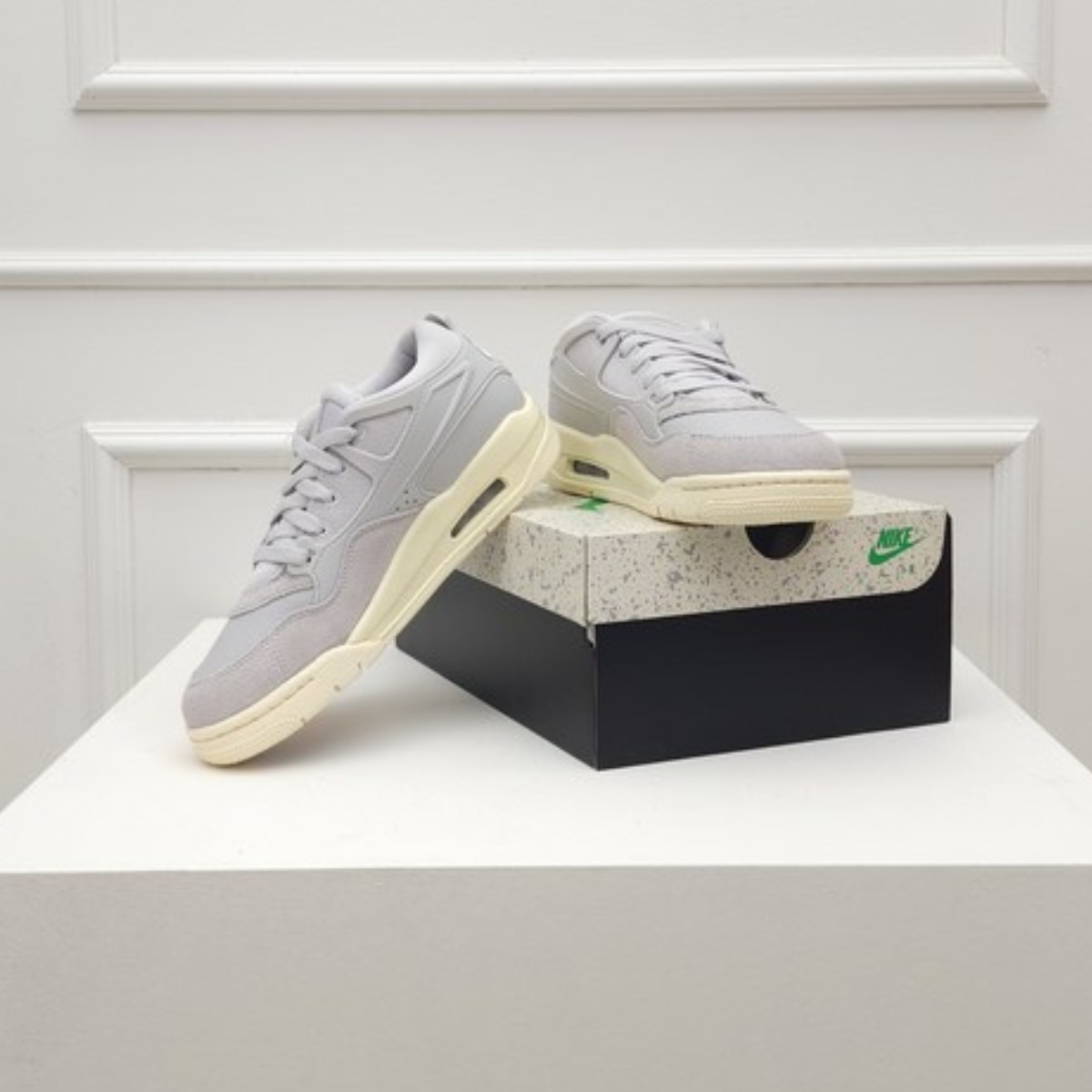 나이키 에어 조던 4 RM 여성 농구화 운동화 뉴트럴 그레이 FQ7940-001 114,000원