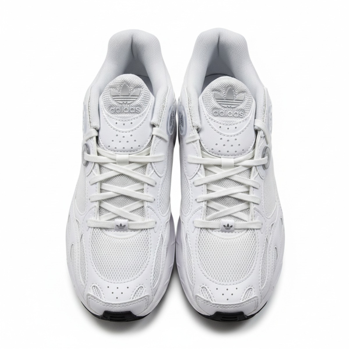 아디다스 런닝화 아스티어 남여공용 블랙 화이트 스니커즈 워킹 운동화 가볍고 발편한 데일리신발 신발클리너제공 71,800원