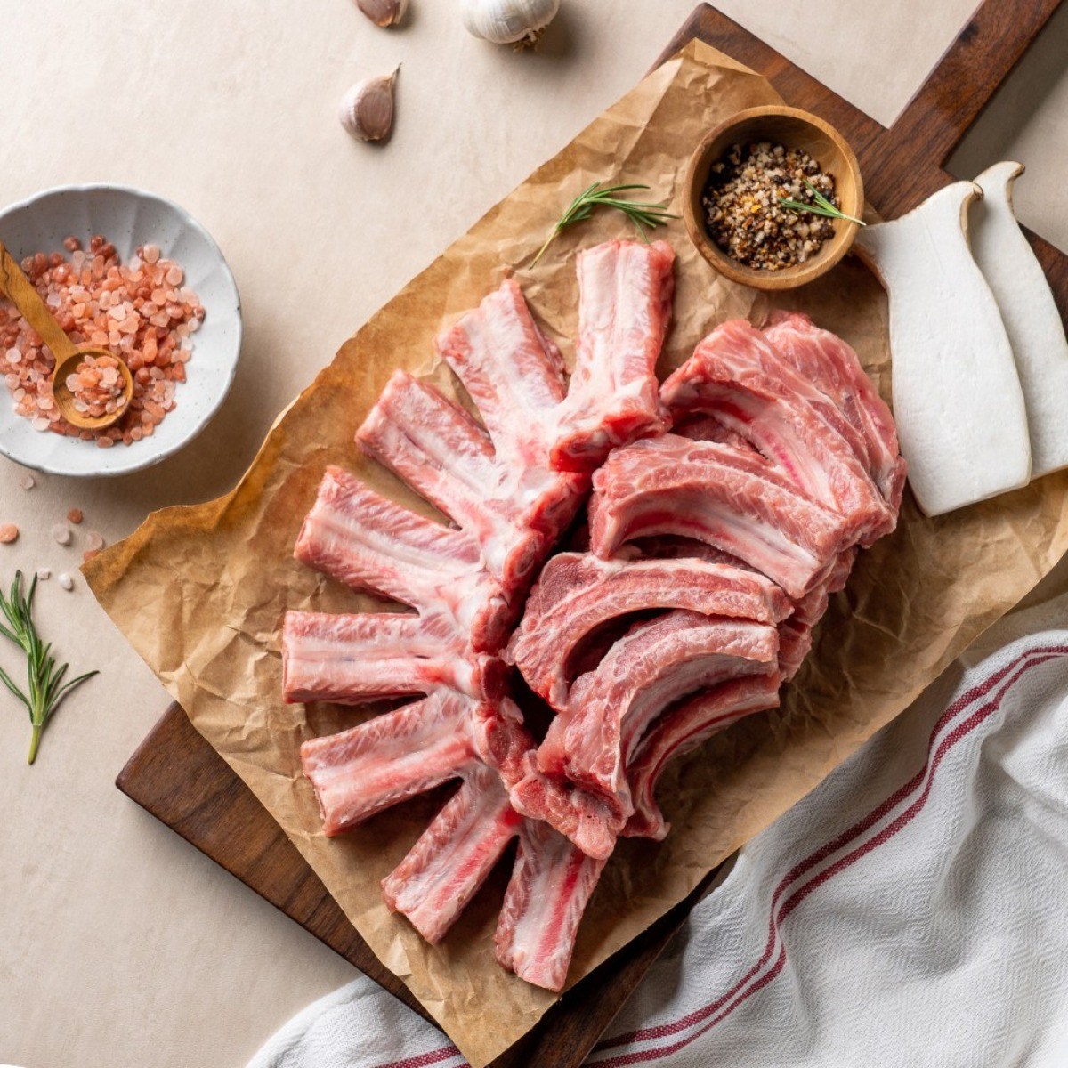 한돈선물세트 8호 냉장 갈비 등갈비 2.5kg-3.5kg 고기선물세트 추석 설날 흙향돈한우, 1세트 94,500원