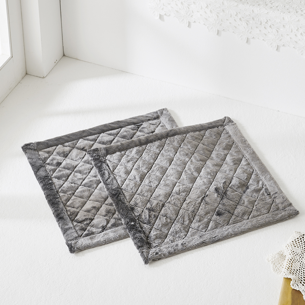 라뽐므 누아쥬 장모 극세사 방석 2p 23,500원