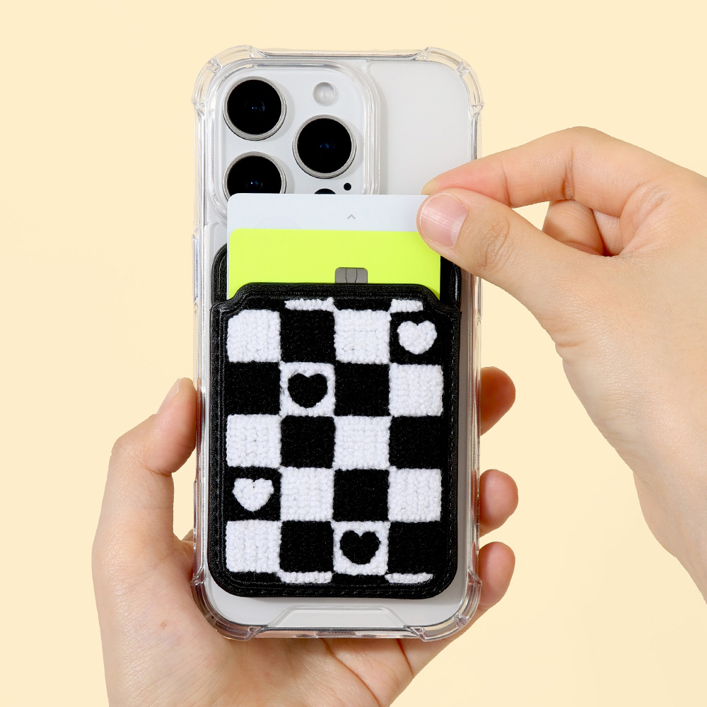 디자인스킨 맥세이프 전기종 부착형 부클 패턴 카드포켓, 1개, 체커보드/하트(블랙) 29,750원